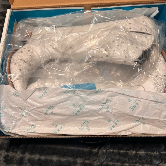 Lane Calypso White Women’s Leather Cowboy Boots - Picture 2 of 10